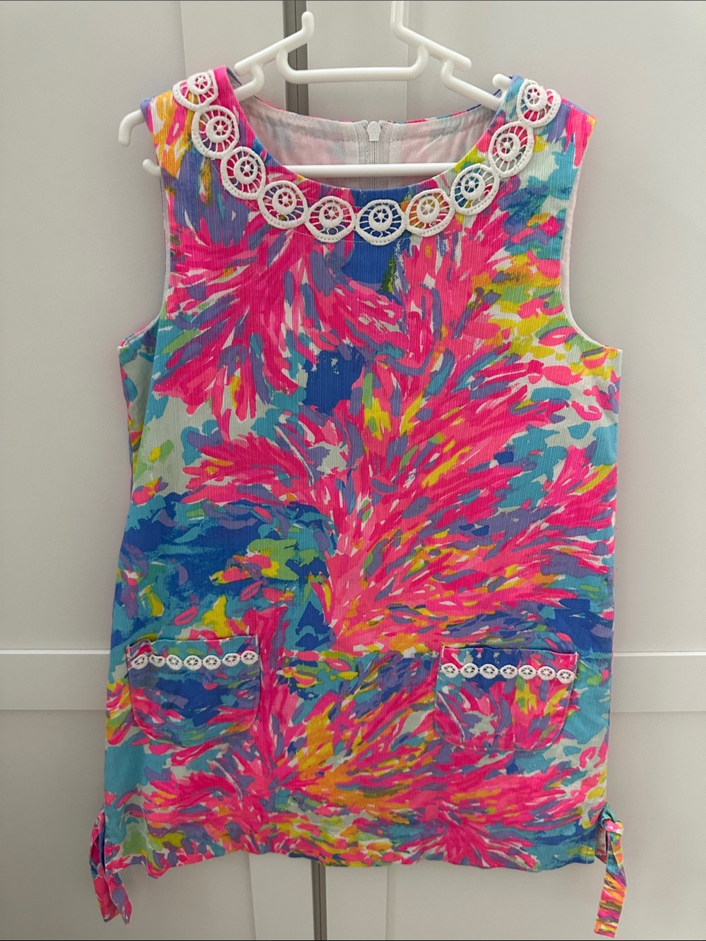 Lilly Pulitzer Girls Multicolor Floral Shift Dress in Hot Pink, Turquoise, Blue